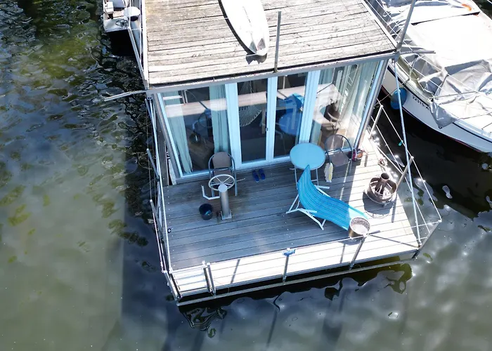 דירה Hausboot Insel Valentinswerder ברלין
