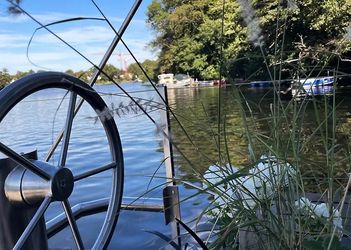 Hausboot Insel Valentinswerder Berlín